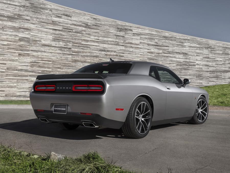  Dodge Challenger 392 Hemi Scat Pack Shaker 2015 года  (фото 39 из 51)